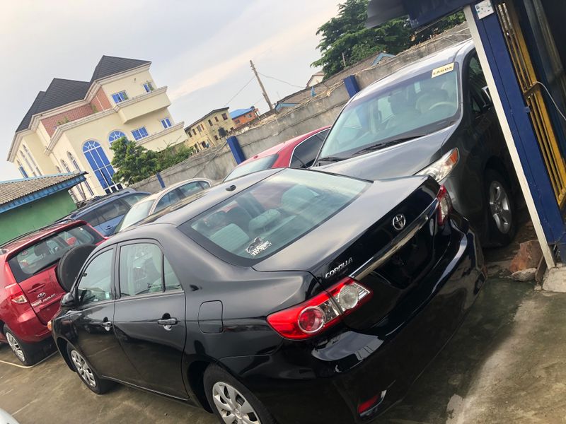 Thumbnail 5 of 2013 Toyota Corolla LE